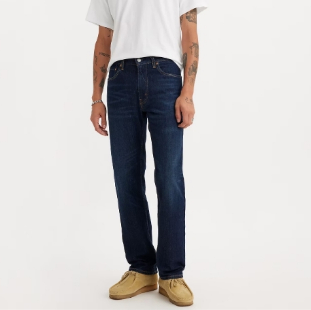 LEVI'S 505 SIZE. 32x34 REGULAR FIT MEN'S DARK WASH JEANS NWT